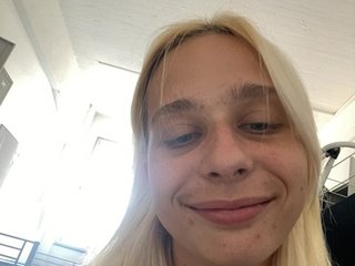 Erotic video chat Alisaanddevil