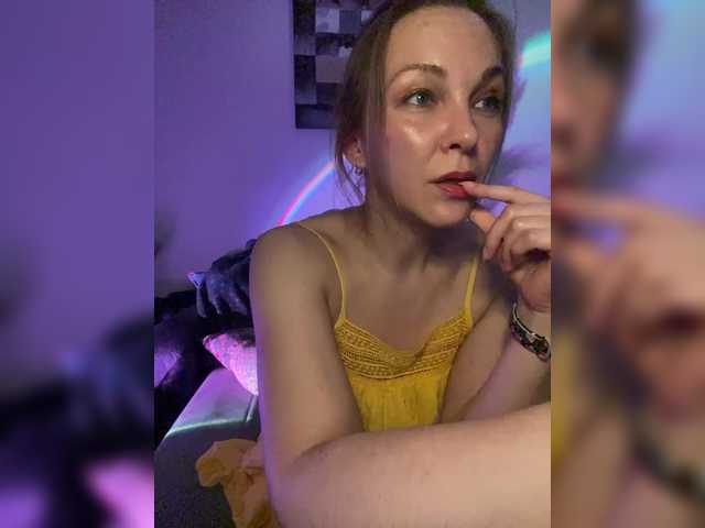 Broadcast screenshots Alisasqrl