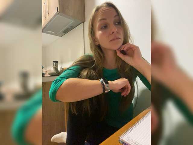 Broadcast screenshots Alisasqrl