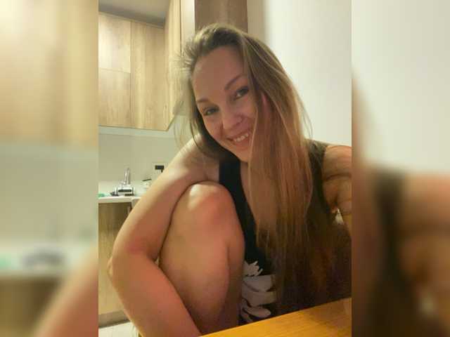 Broadcast screenshots Alisasqrl