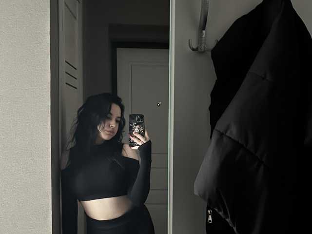 Photo of the profile Alisha-dark