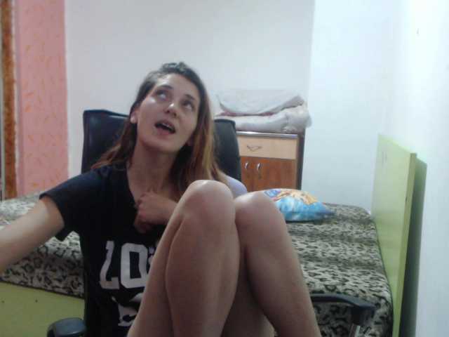 Broadcast screenshots alishallovexx