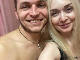 Erotic video chat AlisonAndArth