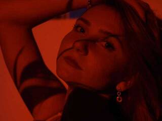 Erotic video chat AlissaBerryy