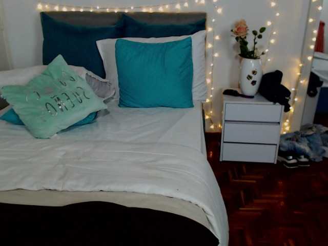 Broadcast screenshots alissonsweeth