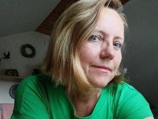 Erotic video chat AlitsiaKiver