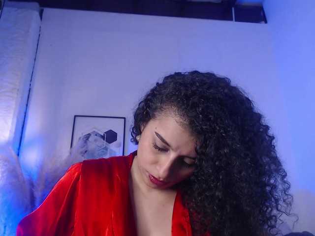 Photos Alizon- Guys!! Let´s have some horny Fun My body wants youGoal - Oil all body + Striptease & Masturbate
