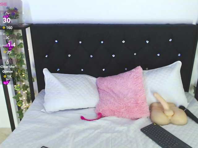 Broadcast screenshots AllanaMoore