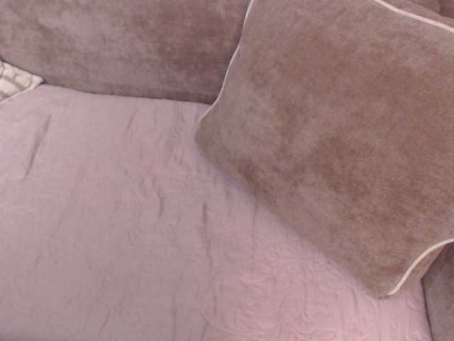 Broadcast screenshots alluryselena