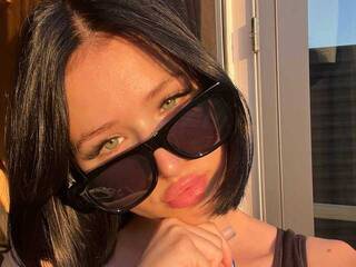 Erotic video chat Ally-nin