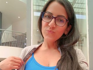 Erotic video chat alma-blue
