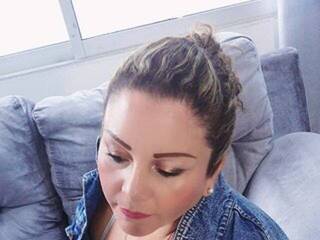 Erotic video chat AlmaFerrer