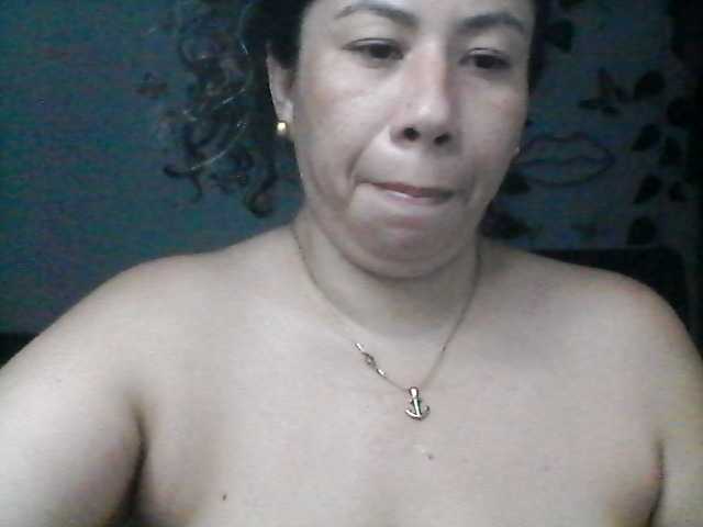 Broadcast screenshots alondrahot82