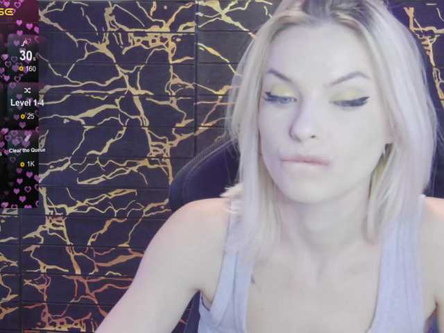 hello gays!33 tits!40 ass!60 pussy!150 naked!and for more we can go in pvt