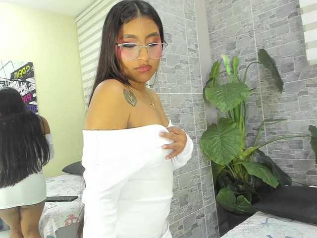 Sweet smile, dirty mind — come find out which one wins tonight. Cum countdown with moans481 ❤