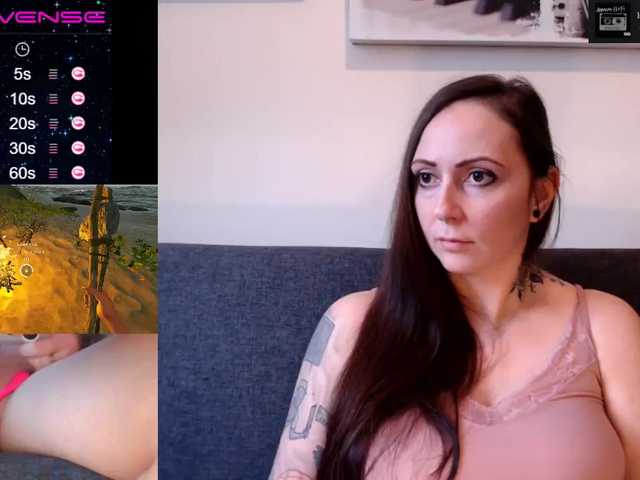 Photos AmberJayde Streaming on Twi tch so dont make me moan ;) (tw itch. tv/ amber_jayde)