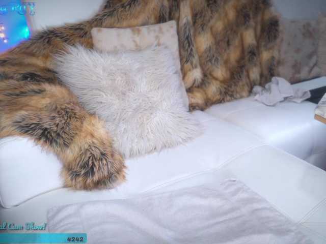 Broadcast screenshots AmberLaRay