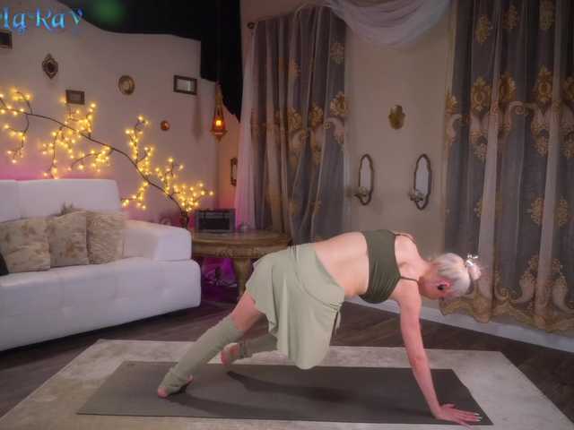 Broadcast screenshots AmberLaRay