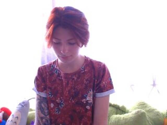 Broadcast screenshots ameliabosco