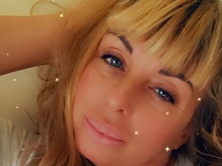 Erotic video chat Amily_Kiss