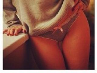 Erotic video chat amira2015