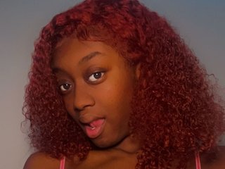 Erotic video chat AmouraaK