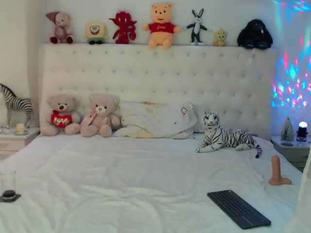 Broadcast screenshots AMY4U