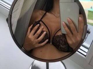 Erotic video chat Alissia_Kiss