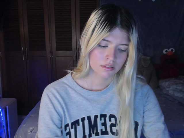 Broadcast screenshots AmyWright
