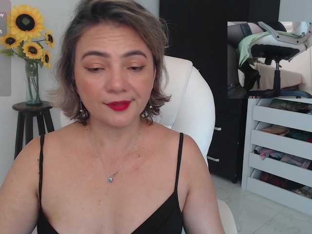 Photos ana-hotmilf How are we going to have fun today?