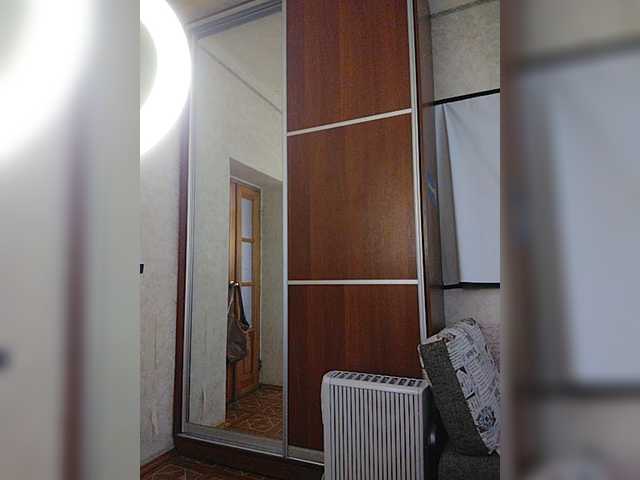 Broadcast screenshots ana198103