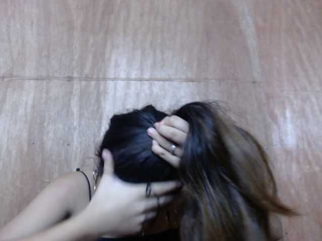 Broadcast screenshots andreashowcum