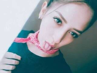 Erotic video chat aneshagirl