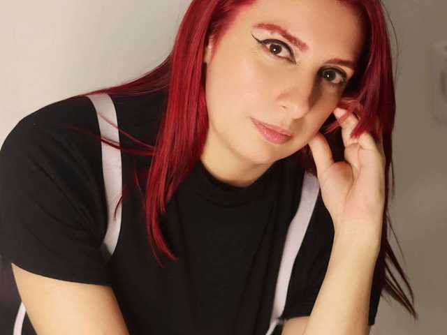 Photo of the profile angel-red