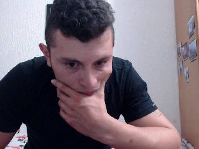 Broadcast screenshots angela-manuel