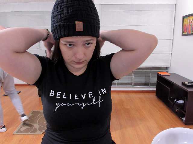 Broadcast screenshots angela-manuel