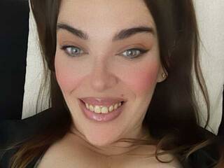 Erotic video chat AngelaEvans