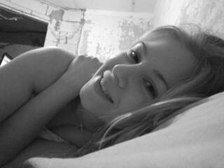 Erotic video chat angelina17