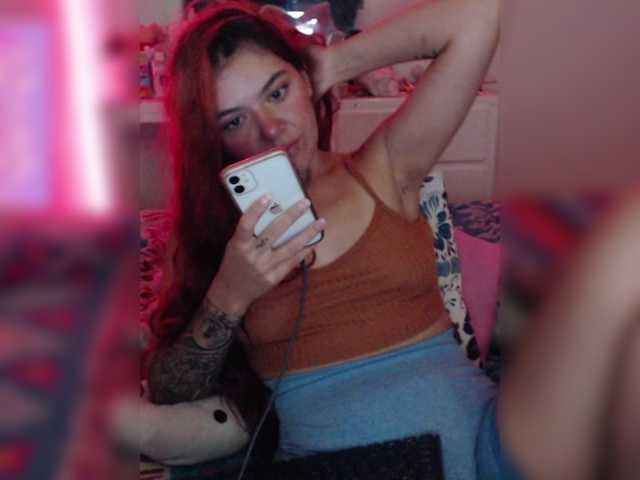 Photos angelinabran hello guys welcome to my room! look my tips menu ♥ have fun with me