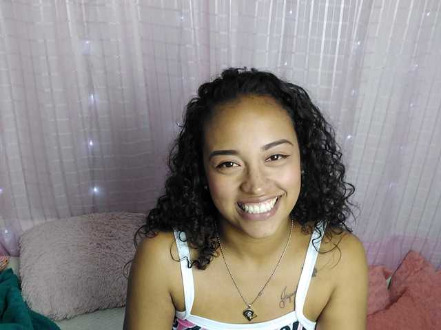 Photo of the profile Angeluxxx