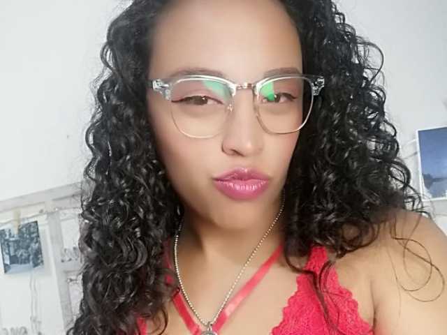 Photo of the profile Angeluxxx