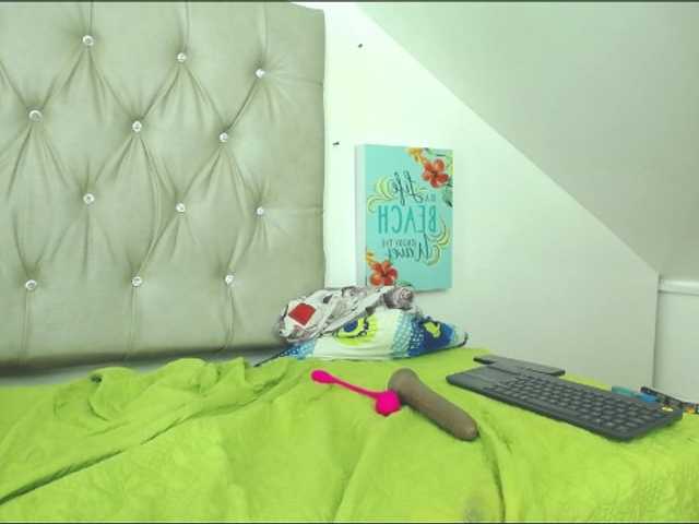 Broadcast screenshots AngieBBW