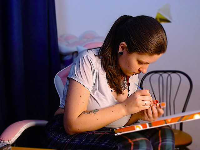 Broadcast screenshots ann-mikele