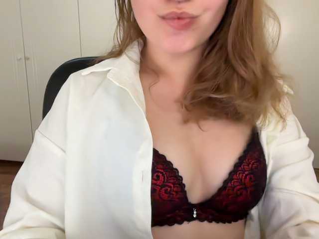 Broadcast screenshots AnnaaMeaw