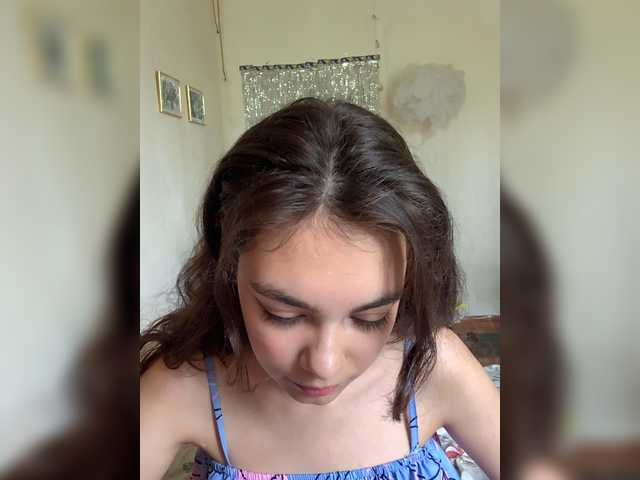 Broadcast screenshots AnnaCow13