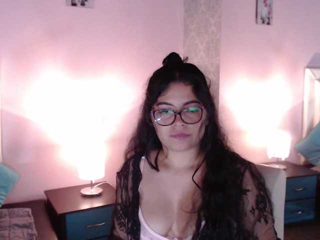 Broadcast screenshots Anniiee