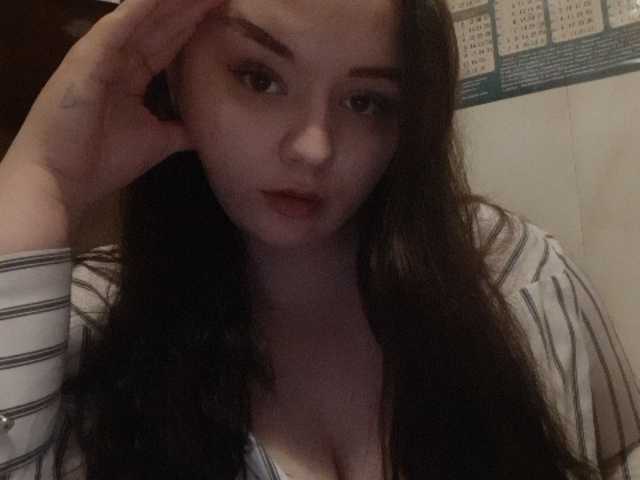 Broadcast screenshots AnnyFay