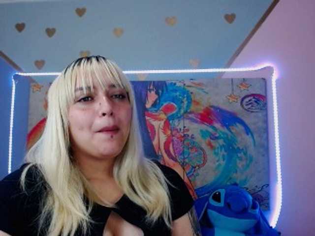 Broadcast screenshots anyela-bubble