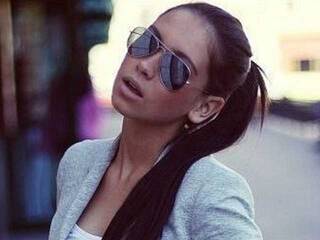 Erotic video chat ApriMoons