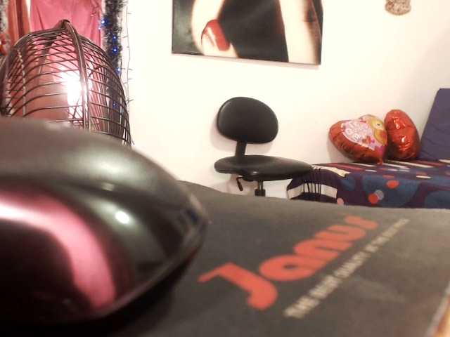 Broadcast screenshots ARDIMATURESEX